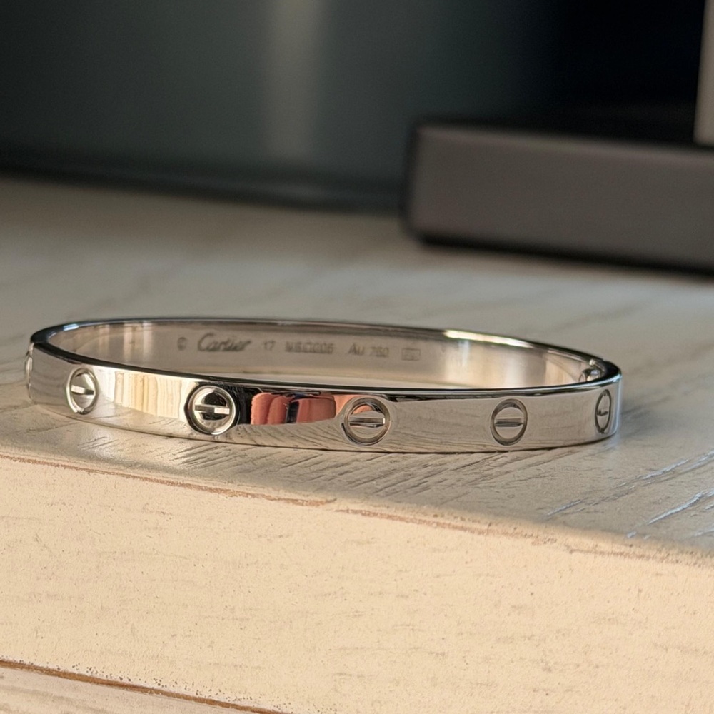 Cartier white gold Love Bracelet classic model excellent condition - Picture 3 of 9